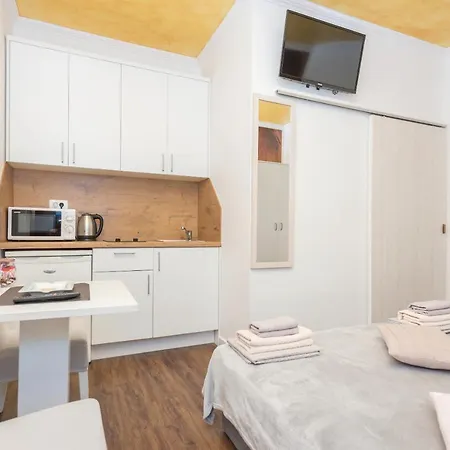 Song Of Joys Makarska