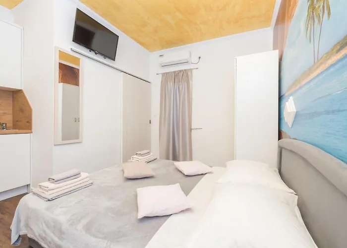 Daire Song Of Joys *