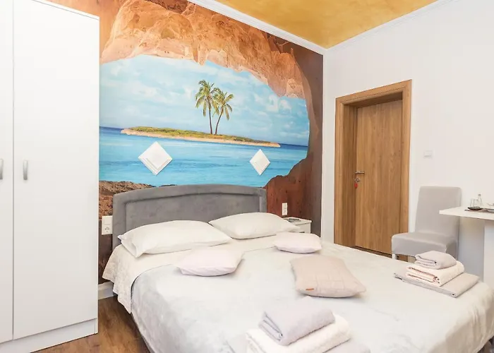 Apartman Song Of Joys