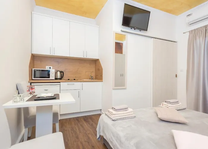 Song Of Joys Makarska